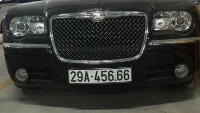 Chrysler 300C Limited 2010 - Bán Chrysler 300C Limited đời 2010, màu đen, nhập khẩu, giá siêu rẻ
