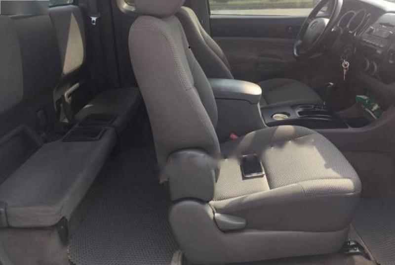 Toyota Tacoma 2005 - Cần bán Toyota Tacoma năm 2005, màu trắng, xe nhập, giá chỉ 475 triệu