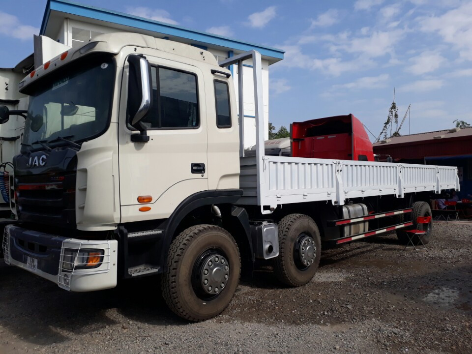JAC HFC 2014 - Hải Phòng cần bán xe tải thùng 10 tấn 3 chân, nhập khẩu đời 2014 xe mới, giá 860 triệu