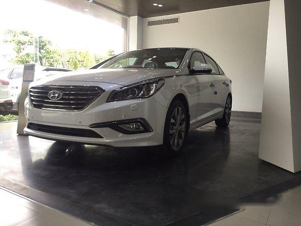 Hyundai Sonata   2.0AT 2017 - Bán xe Hyundai Sonata 2.0AT đời 2017, màu trắng - LH 0933860011