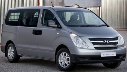 Hyundai Grand Starex 2017 - Bán Hyundai Grand Starex đời 2017, màu xám (ghi), nhập khẩu nguyên chiếc, giảm giá đặc biệt