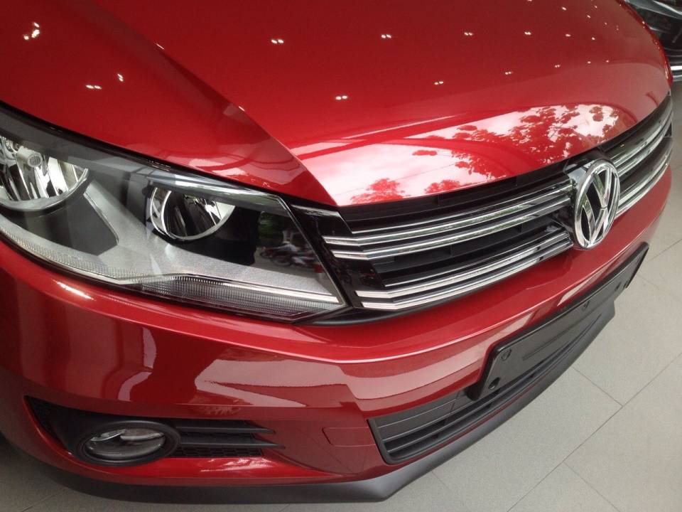 Volkswagen Tiguan GP 2016 - Xe nhập gầm cao Volkswagen Tiguan 2.0l GP đời 2016, màu đỏ mận, tặng 209 triệu tiền mặt, LH Hương: 0902.608.293