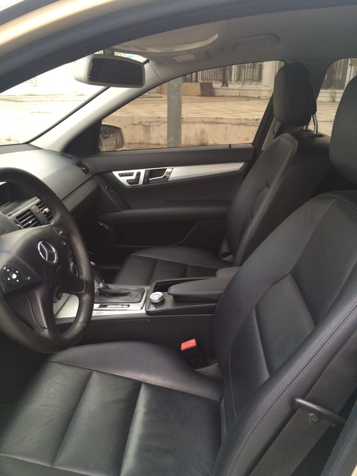 Mercedes-Benz C300 AMG 2010 - Em cần gả em Mercedes C300 AMG, khai sinh 2010, em rước em nó từ hãng
