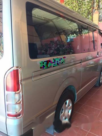 Toyota Hiace   2011 - Cần bán Toyota Hiace đời 2011, 450tr