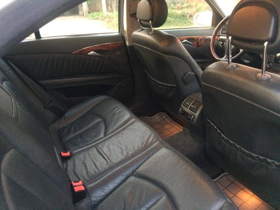 Mercedes-Benz E240 2003 - Cần bán xe Mercedes đời 2003, màu bạc