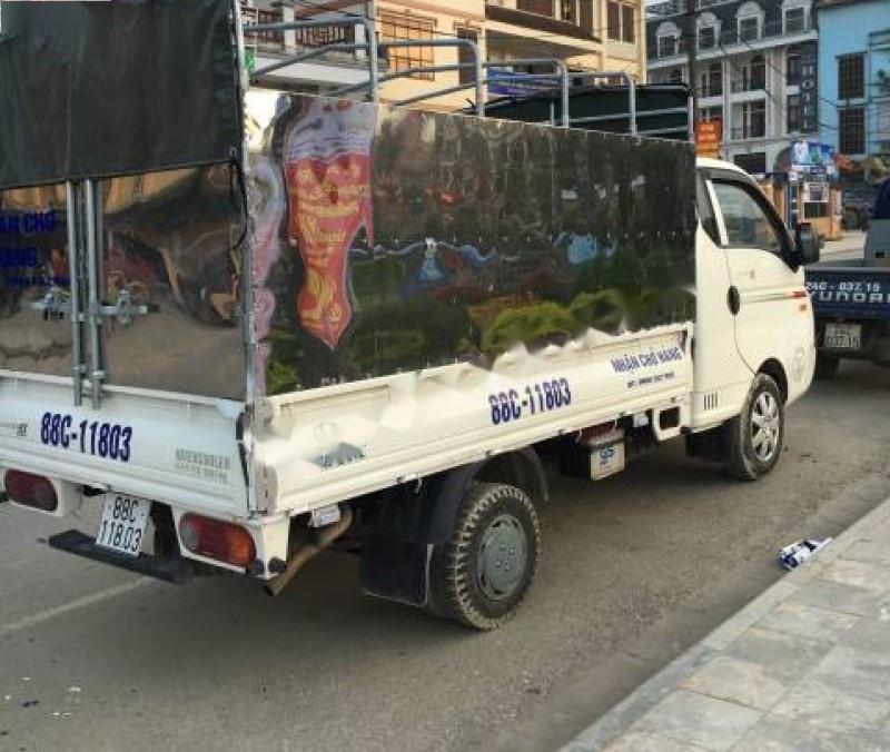 Hyundai Porter II 2005 - Cần bán lại xe Hyundai Porter II đời 2005, màu trắng, nhập khẩu nguyên chiếc chính chủ, 245tr