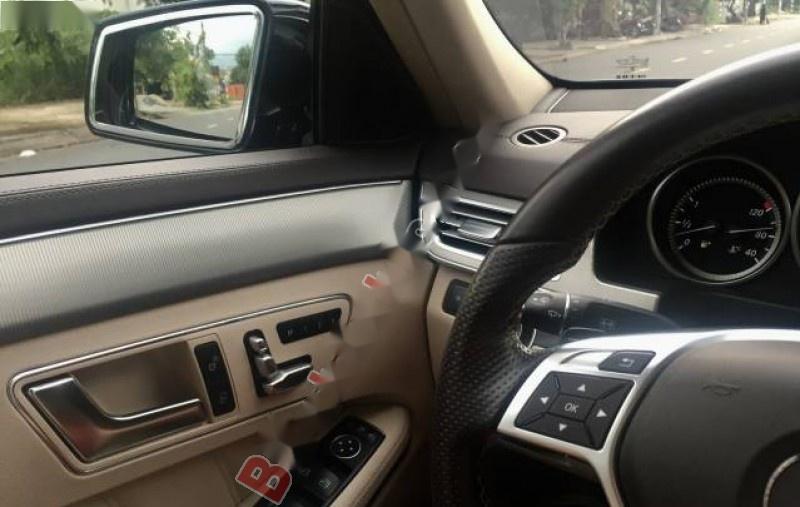 Mercedes-Benz E200 2016 - Bán Mercedes E200 đời 2016, màu đen