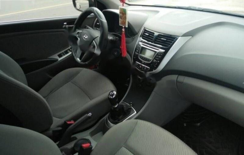 Hyundai Accent MT 2011 - Bán xe Hyundai Accent MT đời 2011, màu xám, nhập khẩu  