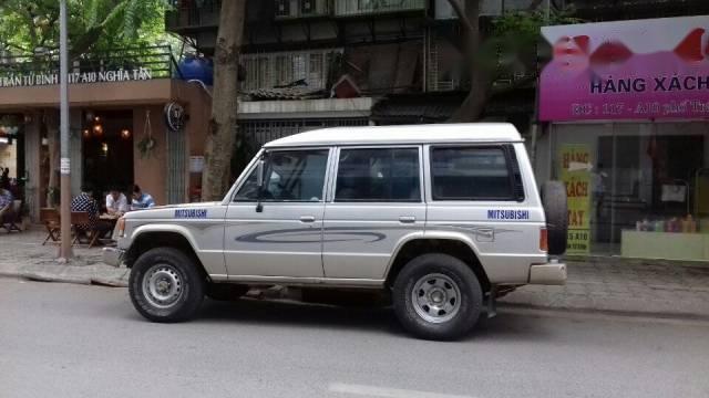Mitsubishi Pajero   1990 - Bán xe Mitsubishi Pajero, máy xăng 2.4, 2 cầu, 6 chỗ