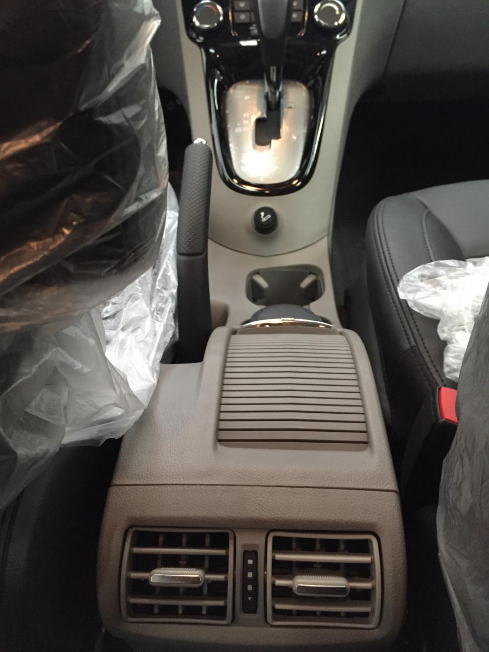 Chevrolet Orlando LT 2017 - Bán xe hơi Chevrolet Orlando LT, Hỗ trợ NH tối đa, dự trù trước tầm 150 triệu là ra xe, LH Nhung 0907148849