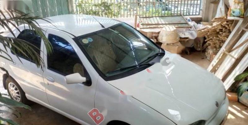 Fiat Siena 2002 - Bán Fiat Siena đời 2002, màu trắng xe gia đình