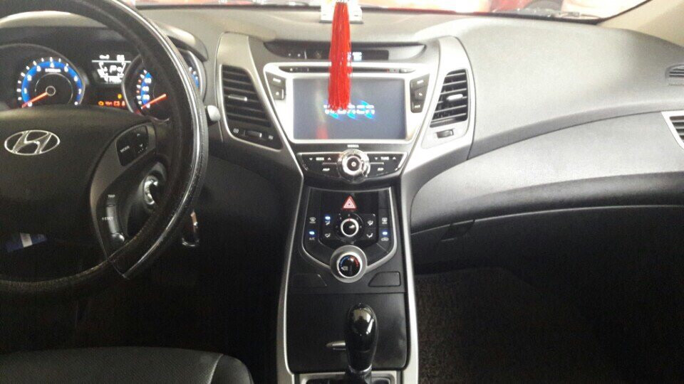 Hyundai Elantra GLS 2014 - Bán Hyundai Elantra GLS 1.6AT, số tự động, đời 2014, màu đen, nhập Hàn Quốc, giá 582tr