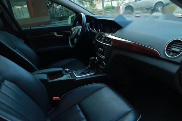 Mercedes-Benz C250 2011 - Cần bán xe Mercedes C250 đời 2011, giá chỉ 780 triệu