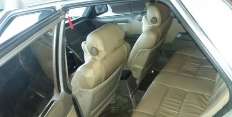 Nissan Bluebird 1990 - Bán Nissan Bluebird năm 1990, màu bạc, nhập khẩu, 45tr
