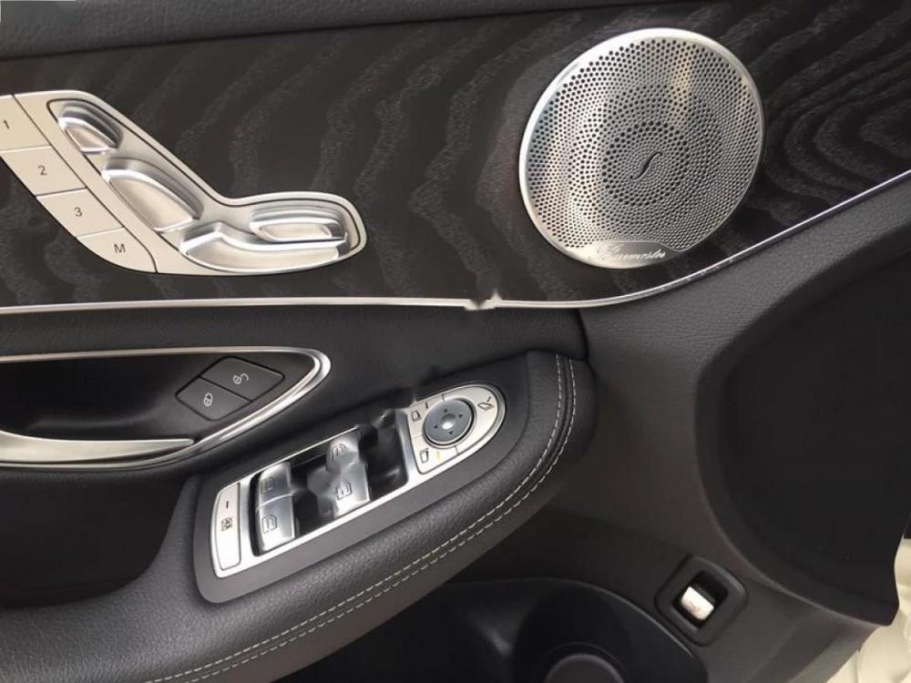 Mercedes-Benz C300  AMG 2015 - Nam Chung Auto 126 Khuất Duy Tiến bán Mercedes C300 AMG 2015 màu trắng