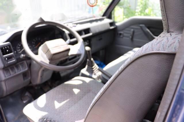 Mitsubishi L300   2002 - Bán xe Mitsubishi L300 đời 2002, xe mọi chức năng rất tốt, máy nổ êm ru