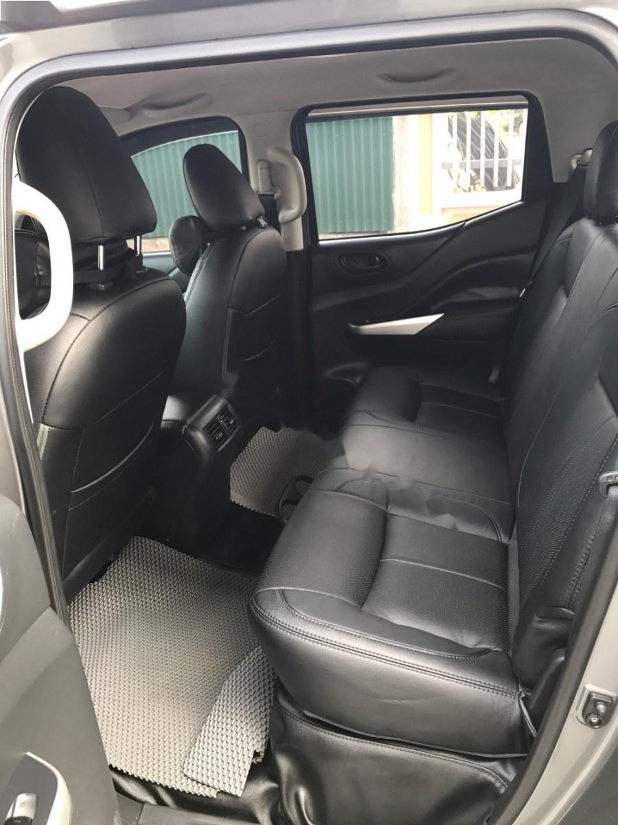 Nissan Navara NP300 2015 - Bán Nissan Navana NP300 đời 2015, loại phom mới, số sàn, 1 cầu