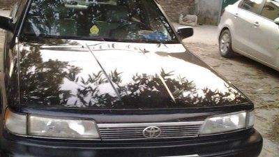 Toyota Crown 1989 - Cần bán xe Toyota Crown sản xuất 1989, màu đen, xe nhập, giá chỉ 75 triệu
