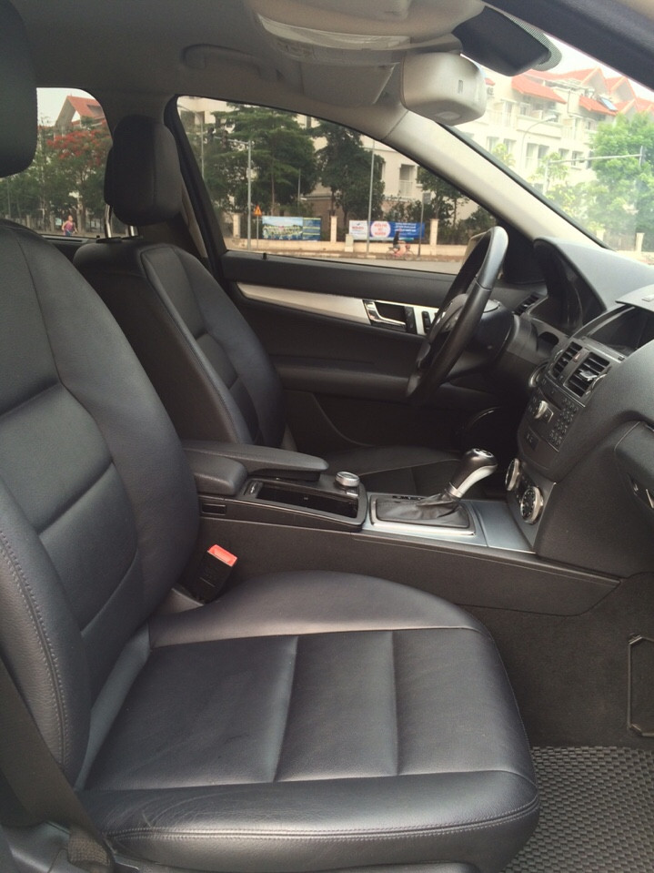 Mercedes-Benz C300 AMG 2010 - Em cần gả em Mercedes C300 AMG, khai sinh 2010, em rước em nó từ hãng