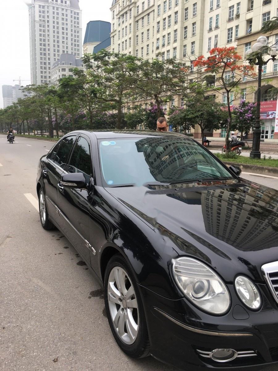 Mercedes-Benz E200   2008 - Bán gấp chiếc xe E200 đời 2008, đăng ký lần đầu năm 2009