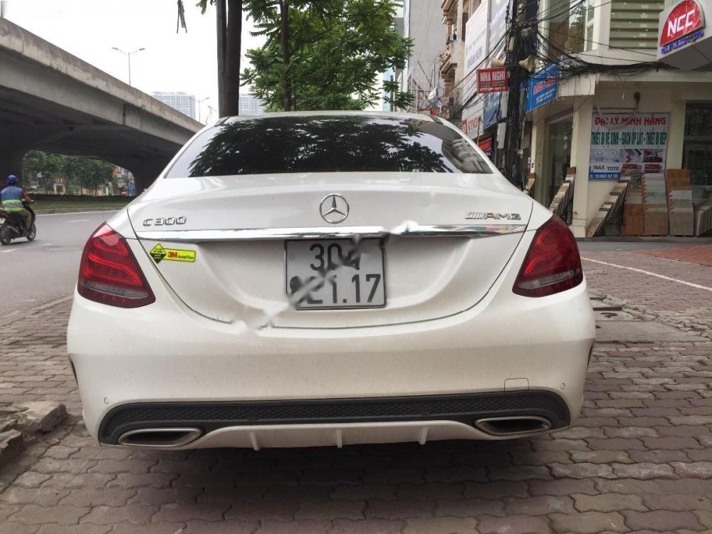 Mercedes-Benz C300  AMG 2015 - Bán xe Mercedes C300 AMG 2015, màu trắng