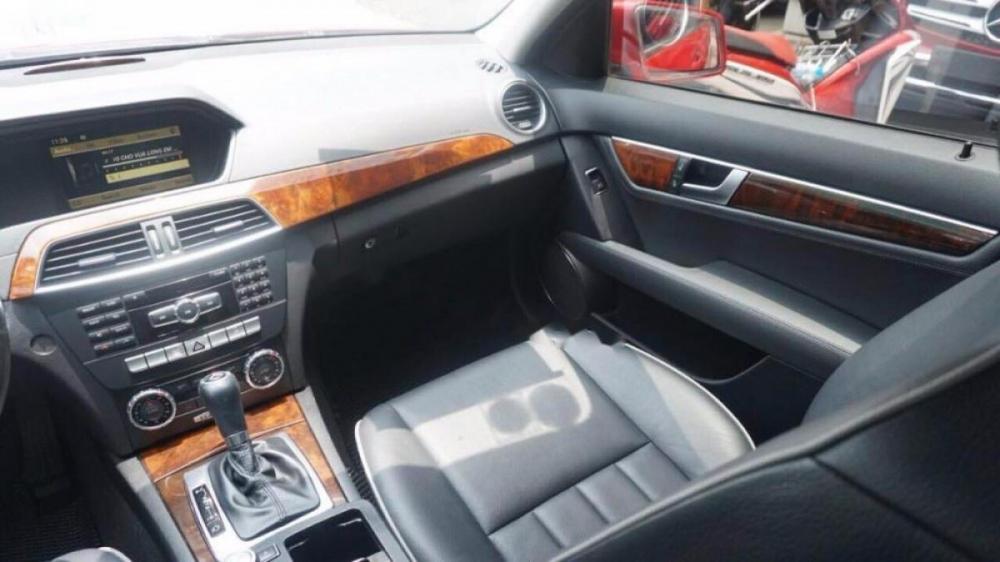 Mercedes-Benz C250   2011 - Bán Mercedes C250 Sx 2011, đăng ký 2012, xe còn mới