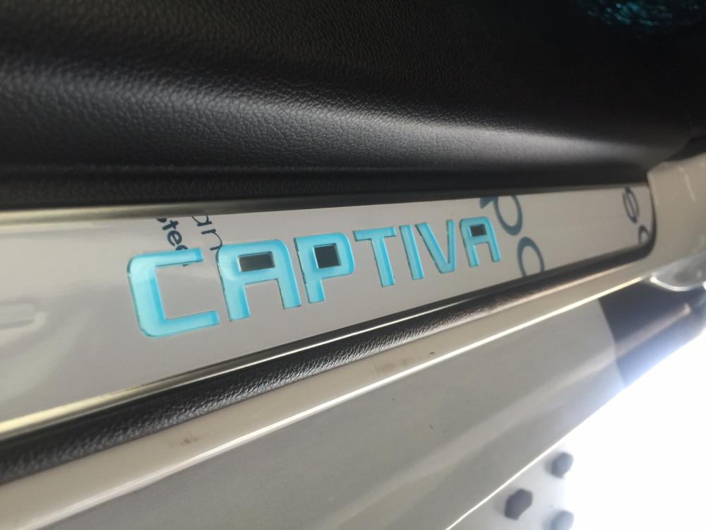 Chevrolet Captiva LTZ 2017 - Bán Chevrolet Captiva LTZ đời 2017, màu trắng