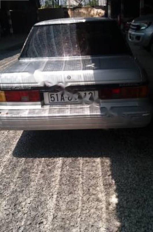Nissan Bluebird 1990 - Bán Nissan Bluebird năm 1990, màu bạc, nhập khẩu, 45tr
