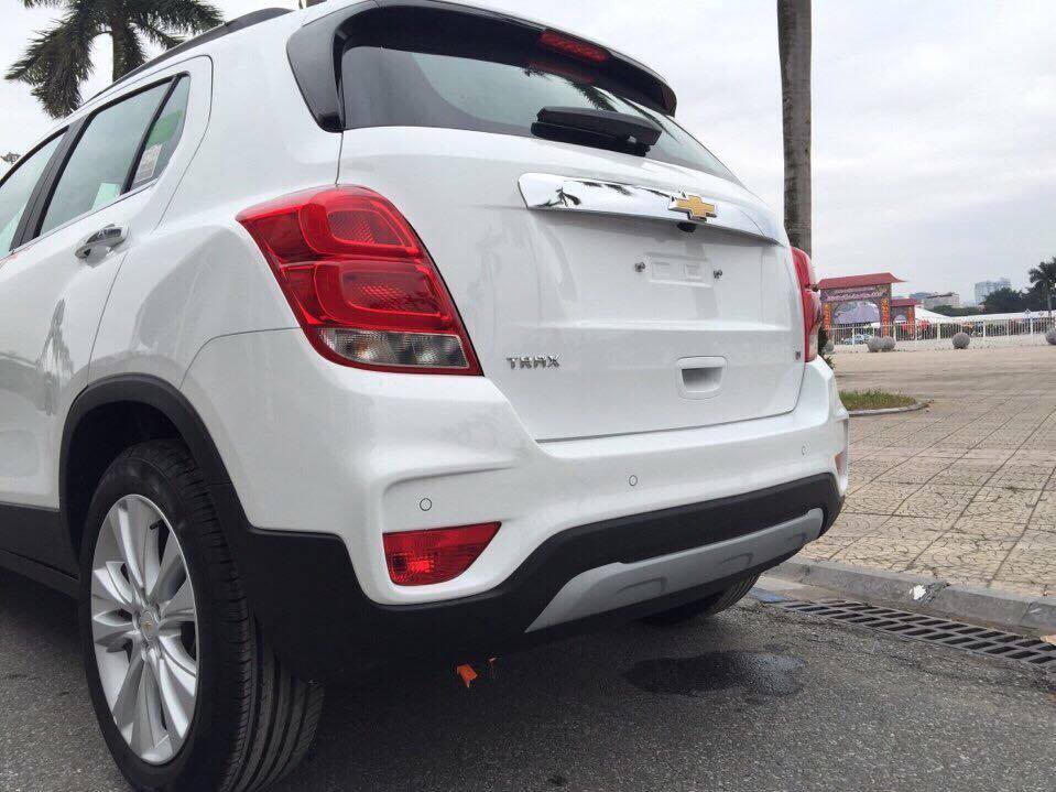 Chevrolet Trax LT 2017 - Bán xe Trax 1.4L nhập khẩu nguyên chiếc, giá tốt nhận xe ngay liên hệ 0933 799 795