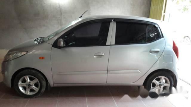Hyundai i10   2011 - Bán xe Hyundai i10 đời 2011, số sàn, giá 240tr