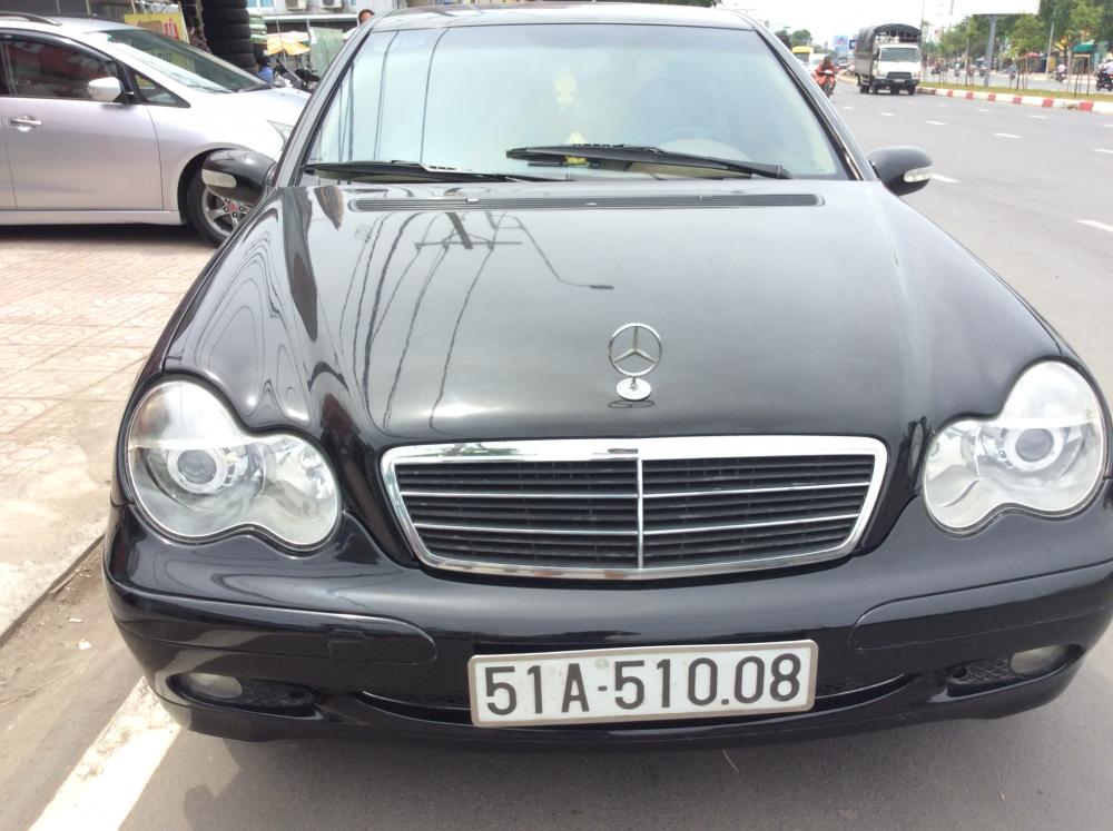 Mercedes-Benz C200 2001 - Cần bán lại xe Mercedes-Benz C200 đời 2001, màu đen
