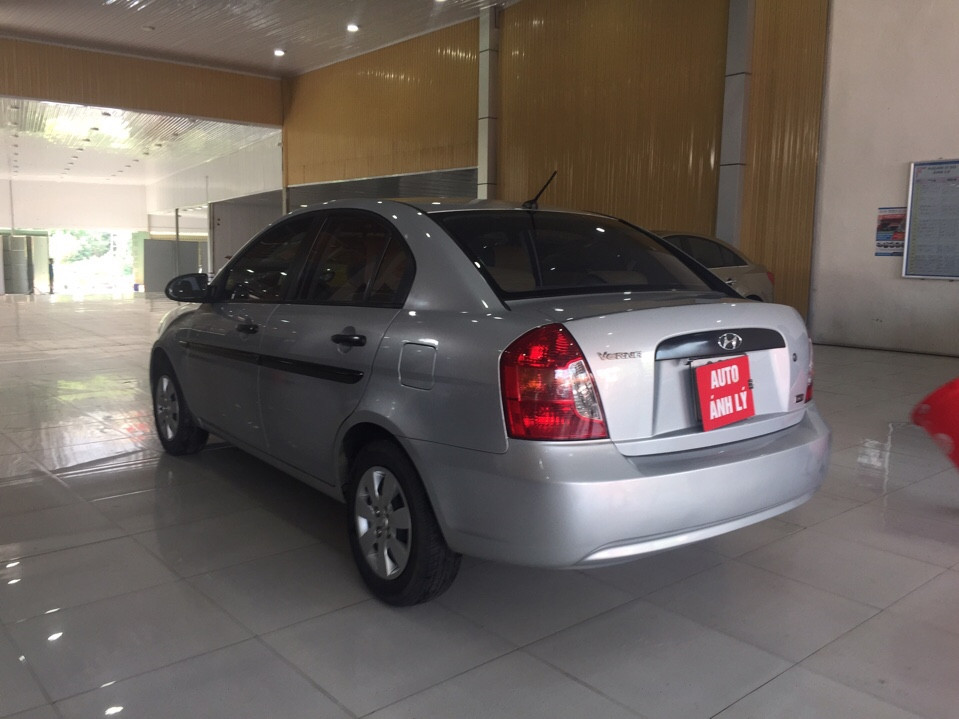 Hyundai Verna 2008 - Cần bán Hyundai Verna đời 2008, màu bạc, nhập khẩu