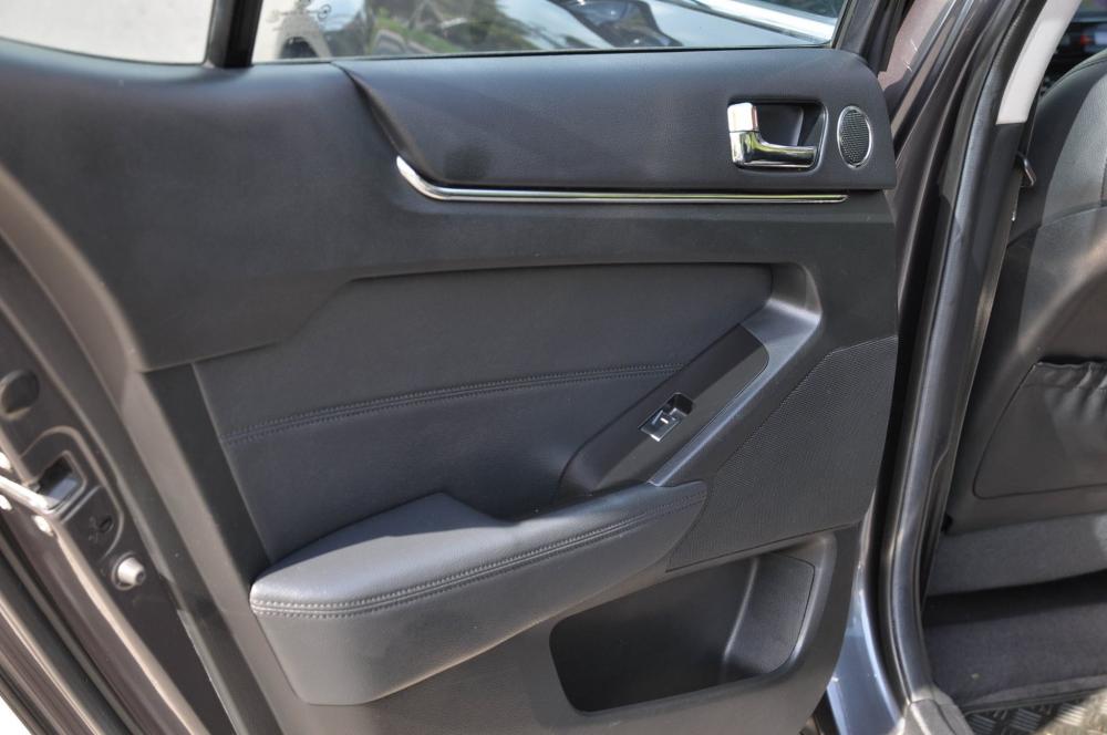 Kia K7 2017 - Cần bán Kia K7 đời 2017, màu đen, nhập khẩu, full option