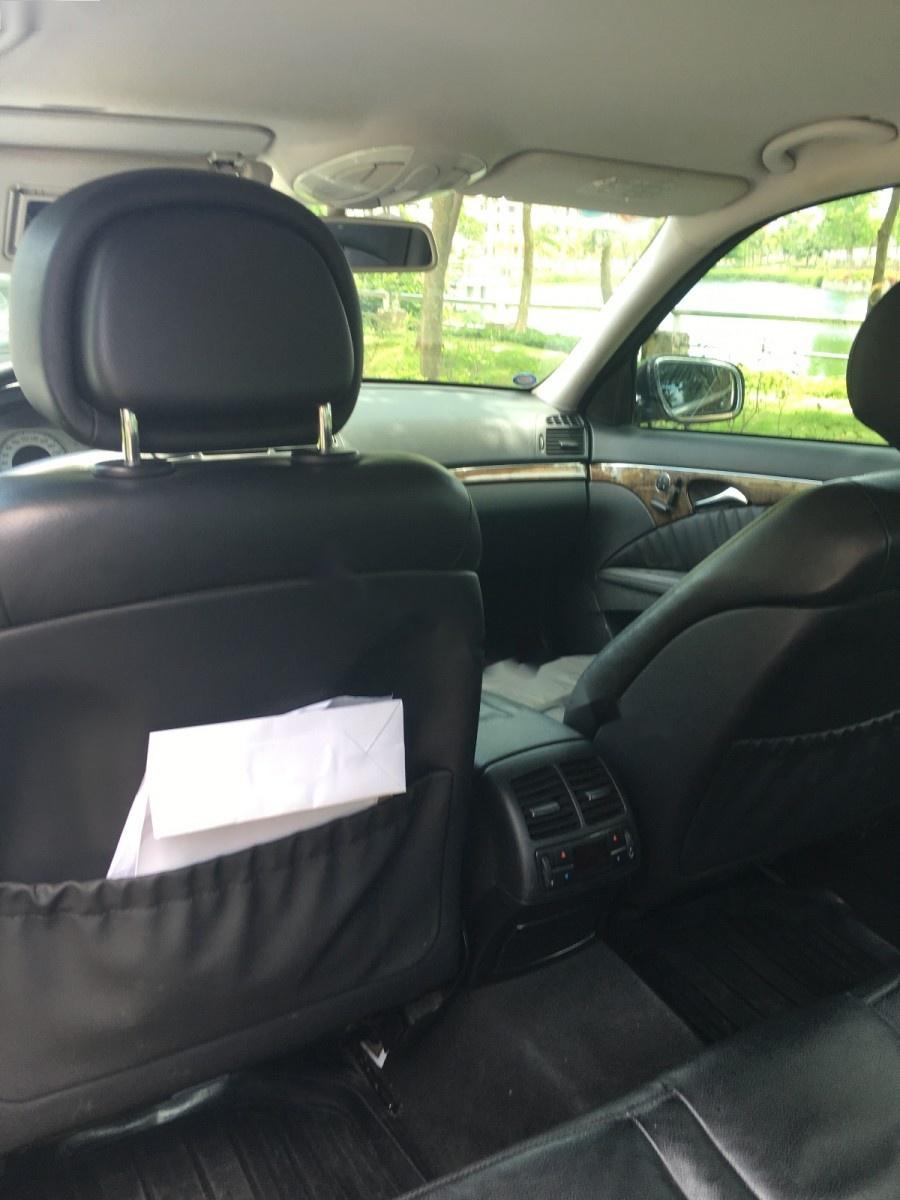 Mercedes-Benz E200   2008 - Bán gấp chiếc xe E200 đời 2008, đăng ký lần đầu năm 2009
