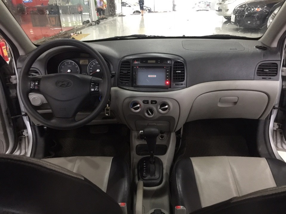Hyundai Verna 2009 - Cần bán Hyundai Verna đời 2009, màu bạc, nhập khẩu nguyên chiếc
