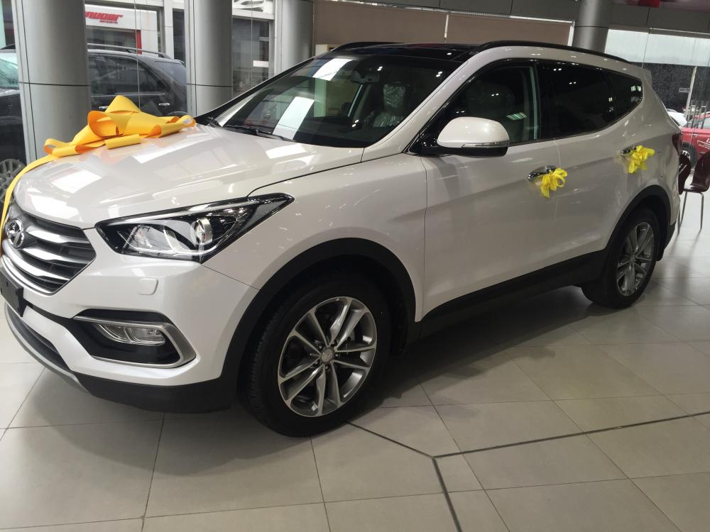 Hyundai Santa Fe 4WD 2016 - Santa Fe Full 4WD tặng 100% thuế trước bạ, xe mới 100% giá cũ