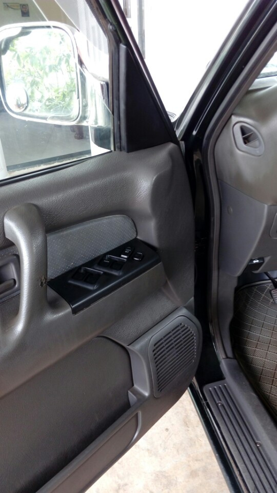 Isuzu Trooper G 2005 - Cần bán lại xe Isuzu Trooper G đời 2005, màu xanh lục