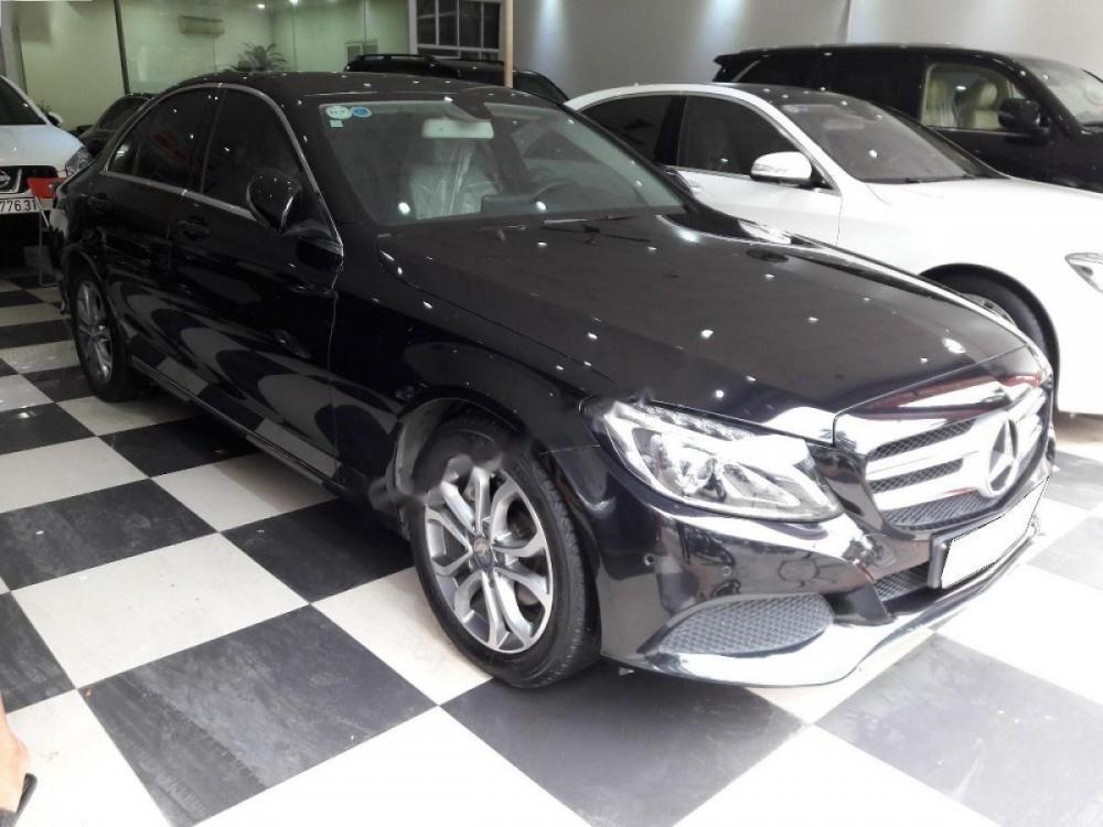 Mercedes-Benz C200 2016 - Cần bán xe Mercedes C200 đời 2016, màu đen