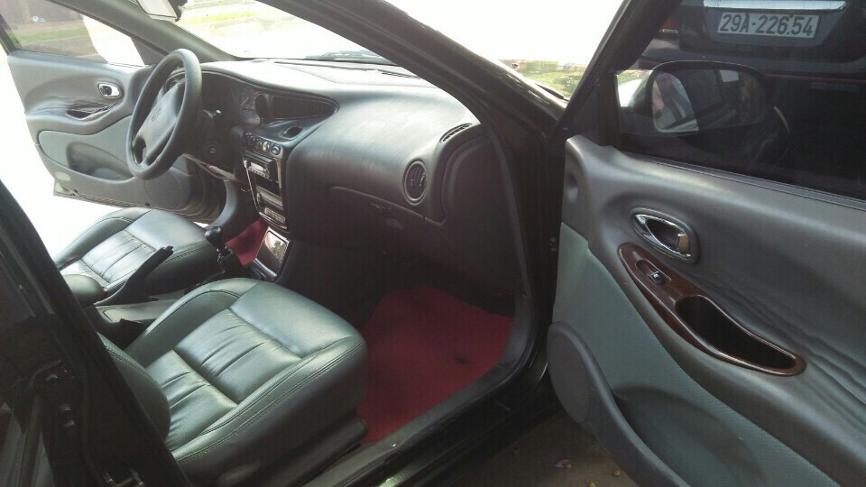 Daewoo Leganza 2001 - Cần bán gấp Daewoo Leganza năm 2001 màu đen, 115 triệu, xe nhập