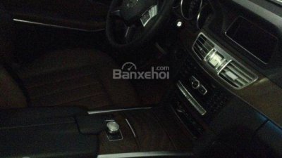 Mercedes-Benz E200 2013 - Bán xe Mercedes đời 2013, màu trắng, nhập khẩu chính hãng