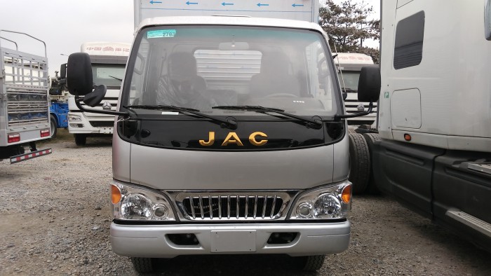 JAC HFC 2017 - Bán ô tô xe tải JAC năm 2017, màu bạc