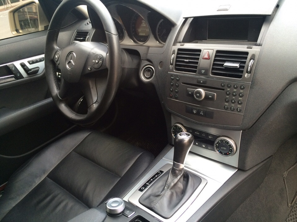 Mercedes-Benz C300 AMG 2010 - Em cần gả em Mercedes C300 AMG, khai sinh 2010, em rước em nó từ hãng