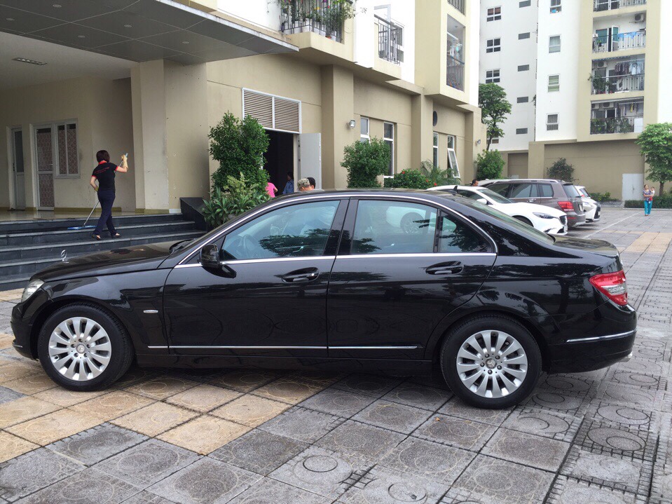 Mercedes-Benz C200 2009 - Cần bán Mercedes C200 2009, xe chính chủ, giá tốt