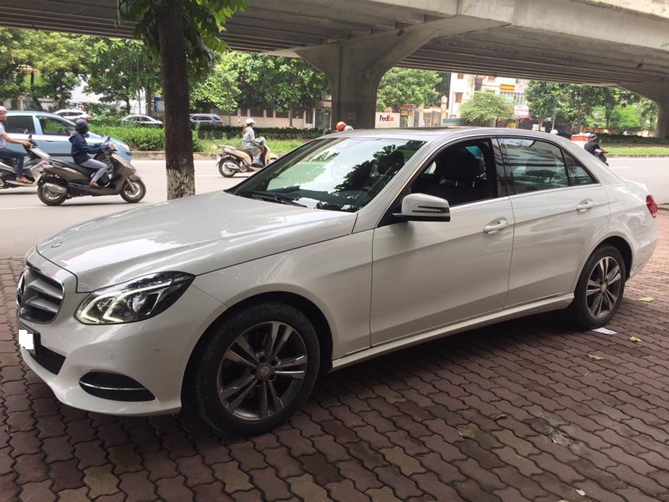Mercedes-Benz E250 2013 - Bán Mercedes E250 2013 màu trắng, nội thất đen