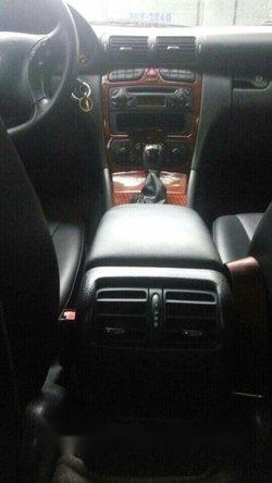 Mercedes-Benz C200 2002 - Bán ô tô Mercedes C200 đời 2002, màu đen