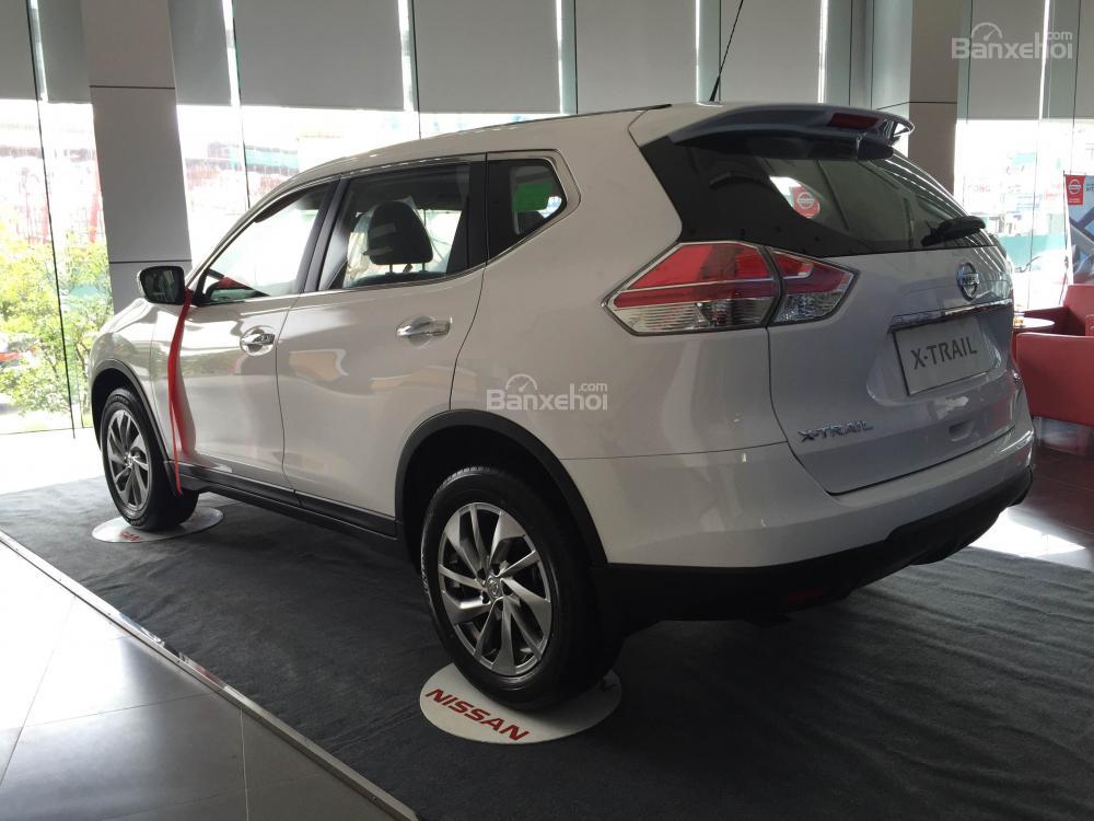 Nissan X trail SV 2017 - Cần bán xe Nissan X trail SV đời 2017, màu trắng