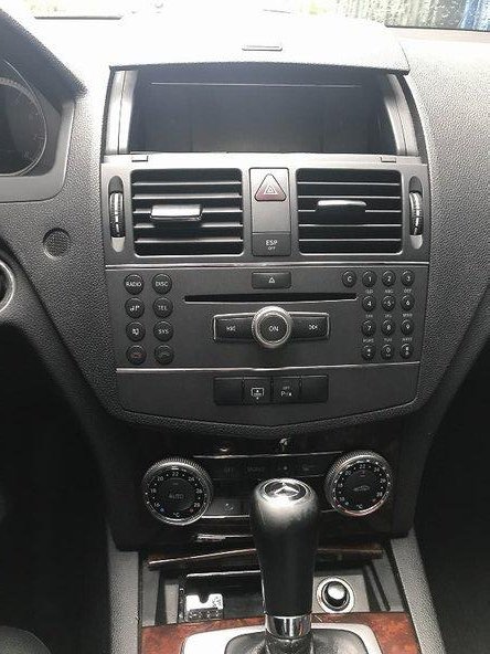 Mercedes-Benz C250 2010 - Bán xe Mercedes C250 đời 2010, màu đen