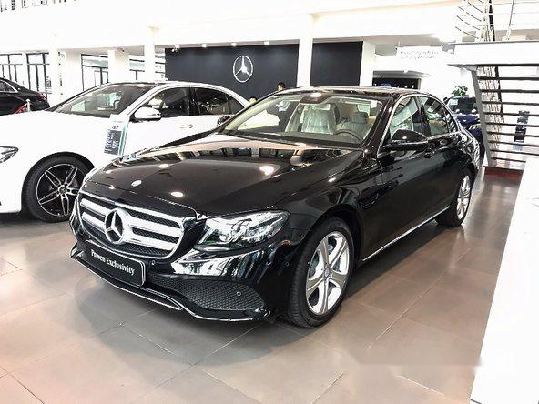 Mercedes-Benz E250 2017 - Bán xe Mercedes E250 đời 2017, màu đen