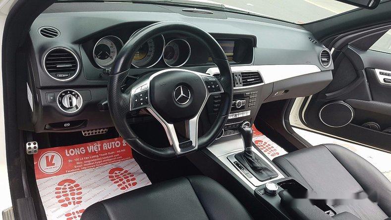 Mercedes-Benz C300 AMG 2012 - Chính chủ bán xe Mercedes C300 AMG 2012, màu trắng