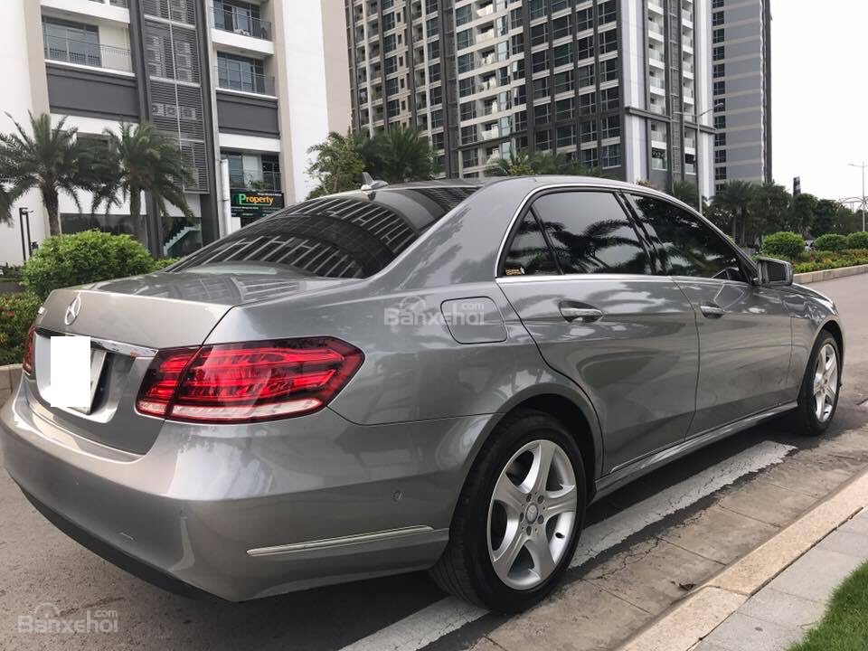 Mercedes-Benz E200 2013 - Cần bán lại xe Mercedes Benz E200 sản xuất 2013